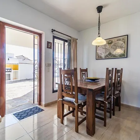 Miranda Torreblanca Willa Fuengirola